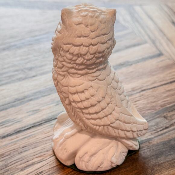 Mid-Century Italian Sandstone Owl Statue, 5”H x 3.5”W - Picture 5 of 7